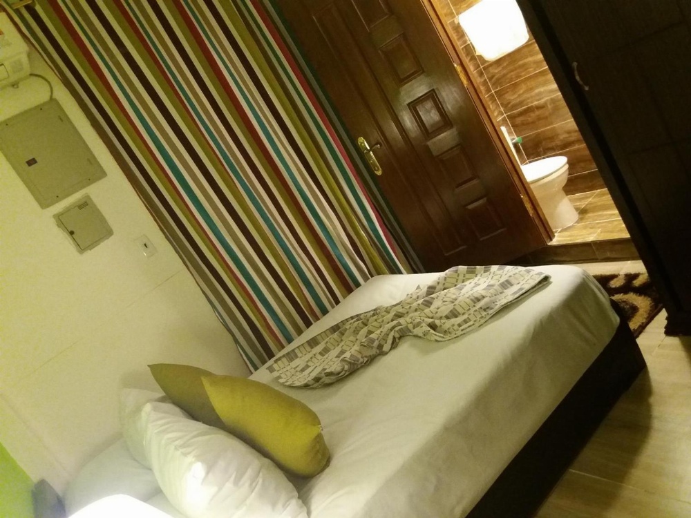 Single Room with Shared Bathroom